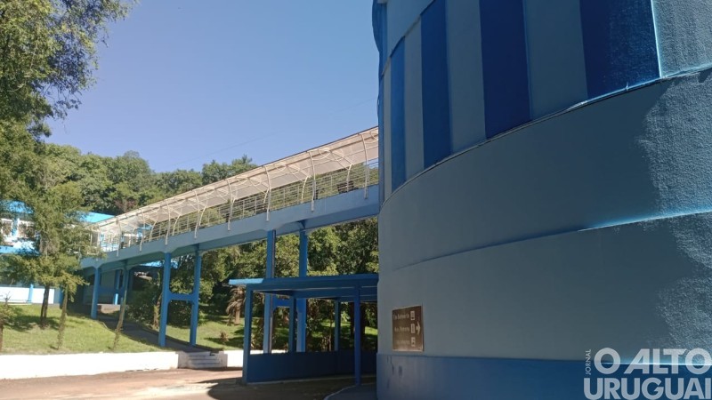 Balneário Oswaldo Cruz e Ginásio Municipal de Iraí recebem reformas e melhorias