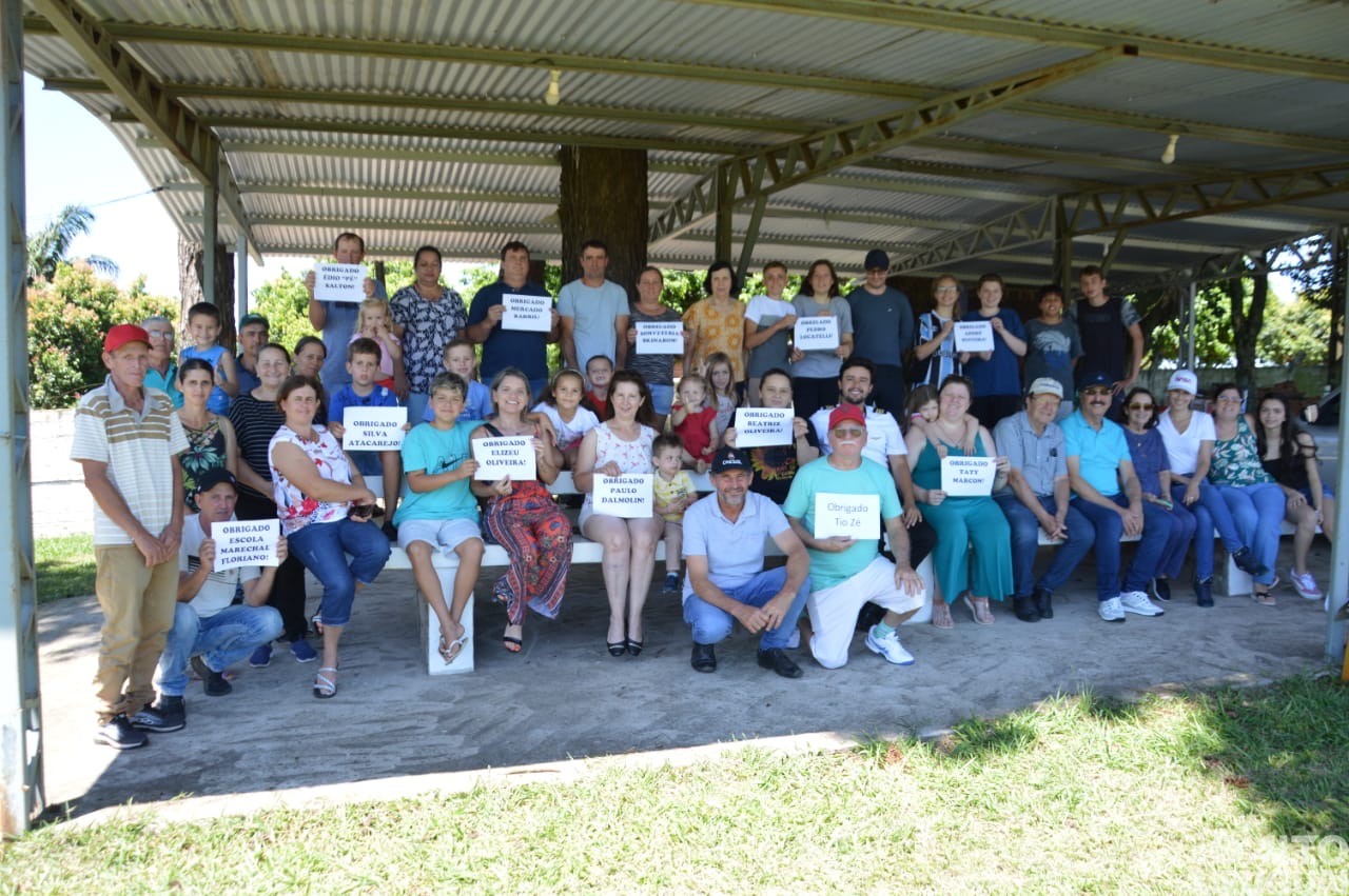 Integrantes do Aeroclube de FW realizam ação de Natal com voos panorâmicos