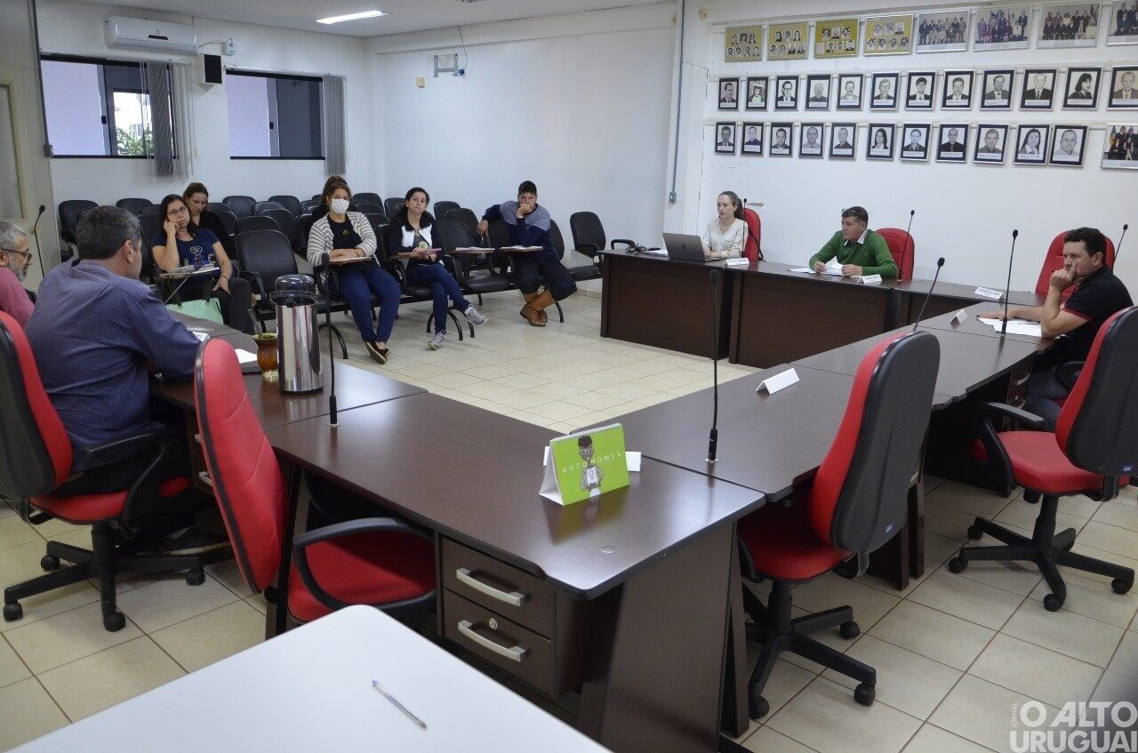 Comissão organizadora da Semana Farroupilha de Caiçara é definida em reunião