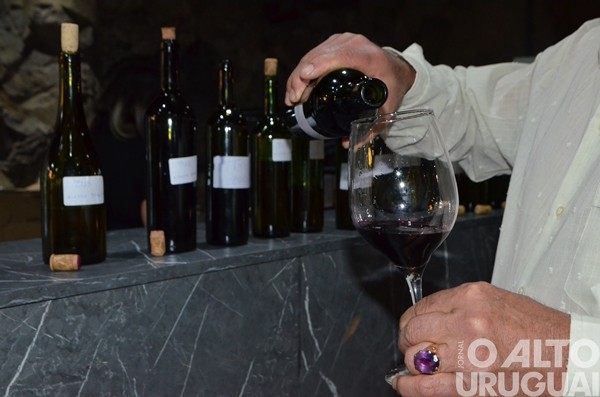 Concurso Regional de Vinhos Coloniais reúne produtores e premia destaques