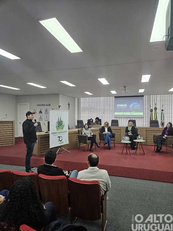 IntegraLegis aproxima Poder Legislativo e acadêmicos de Comunicação da UFSM/FW