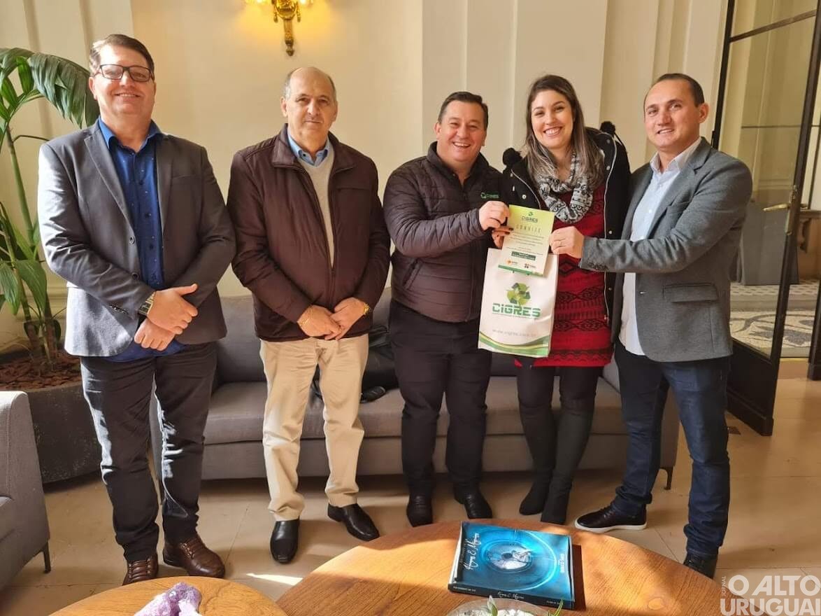 Presidente do Cigres cumpre agenda na capital do Estado