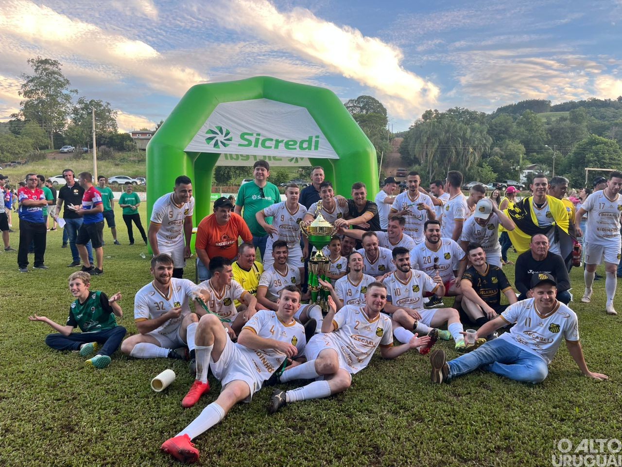 Pinhalense e União Cerrograndense são campeões da Taça Sicredi