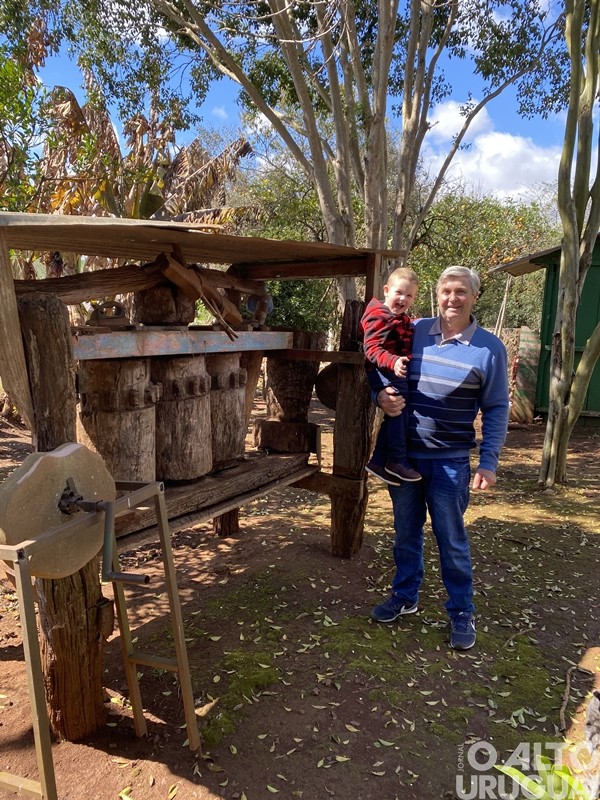 Filhos homenageiam pais e demonstram amor a Cristal do Sul