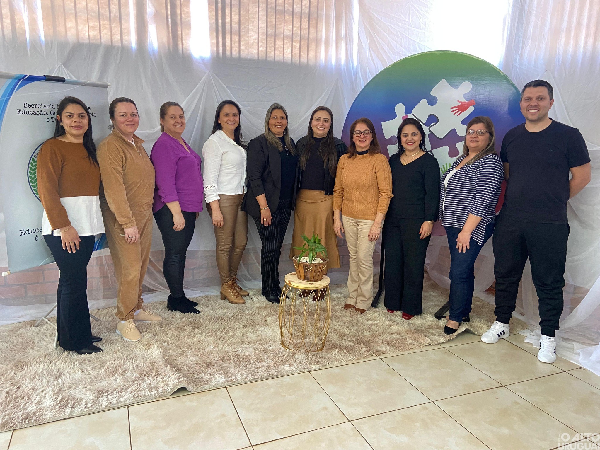 Encontro intermunicipal aborda saúde emocional de educadores