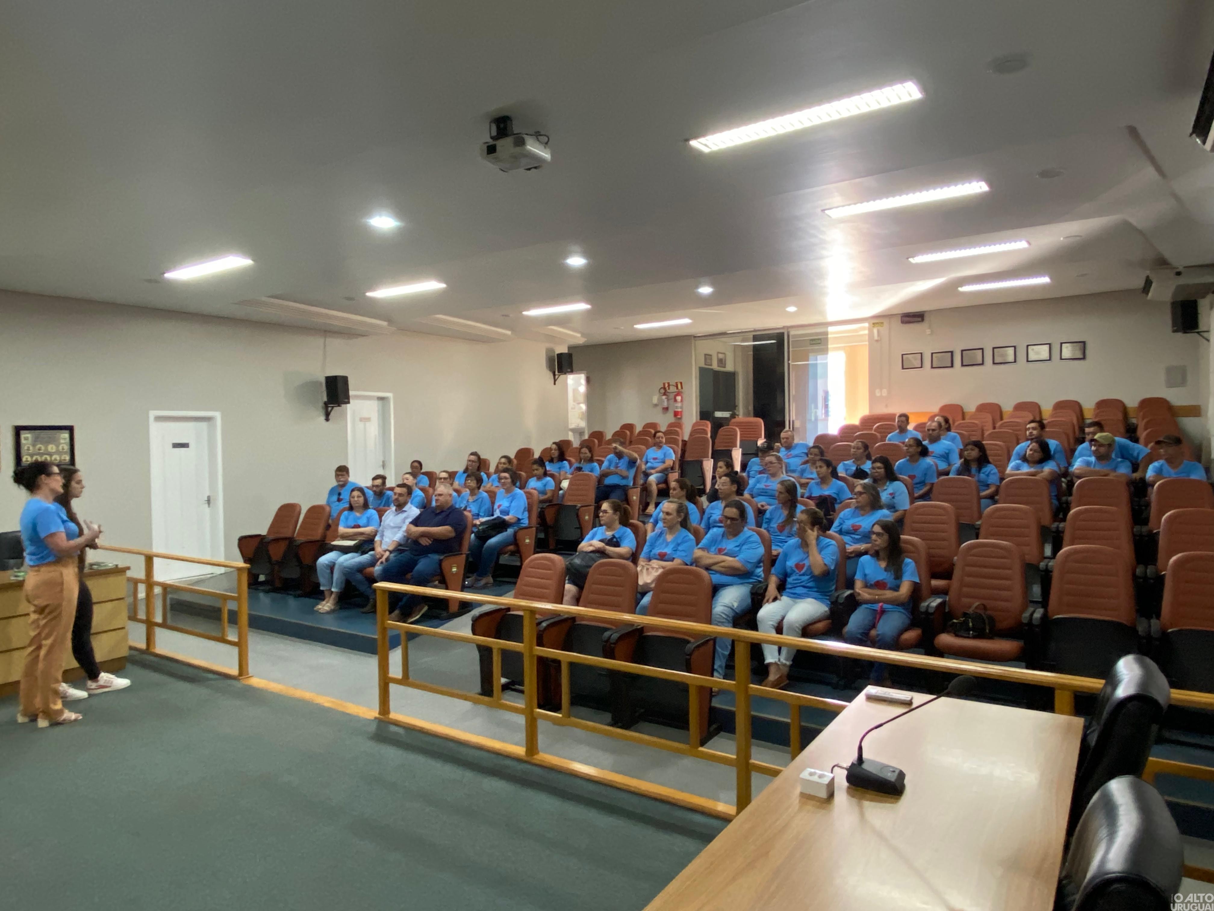 Administração de Erval Seco dá início a ciclo de encontros com servidores municipais