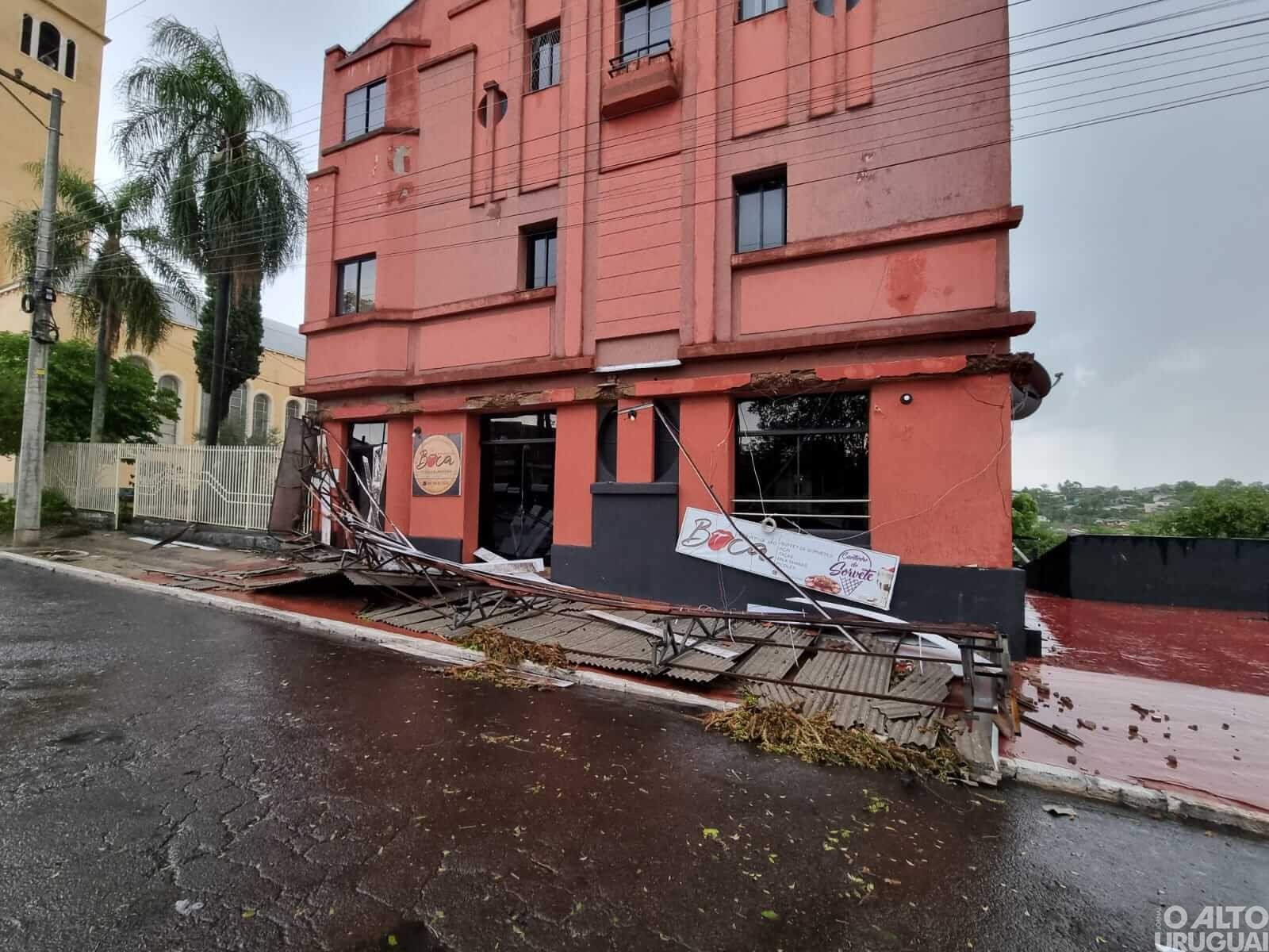 “Uma estiagem avassaladora, agora um temporal para levar o restante”