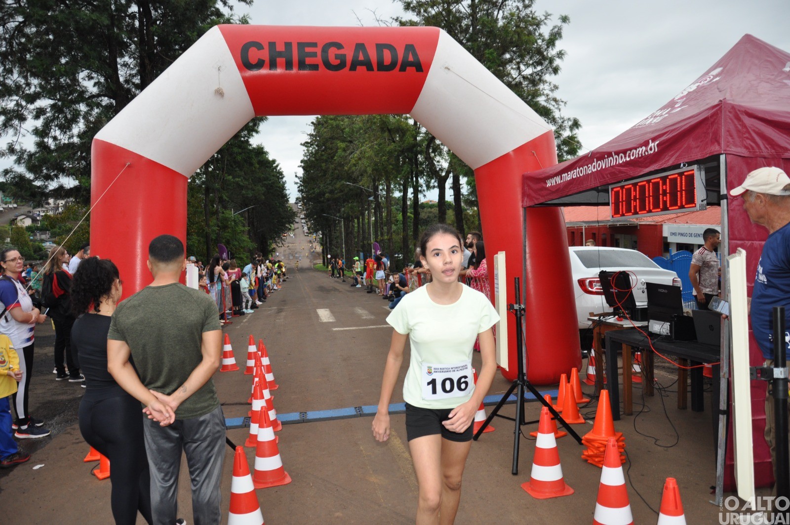 Mais de 400 atletas participam da Rústica Interestadual de Alpestre