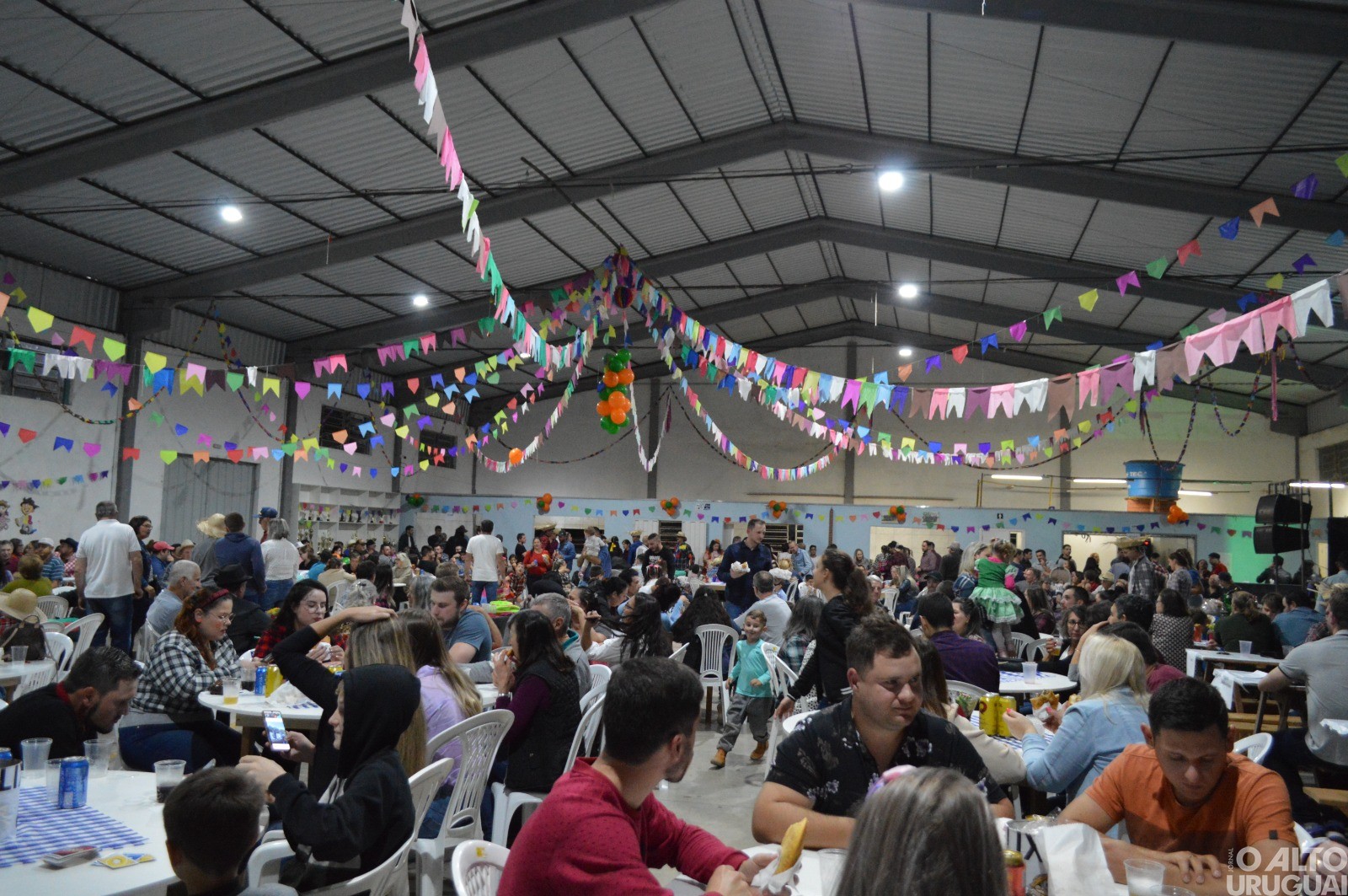 Comunidade da linha São Luís realiza Arraiá Junino