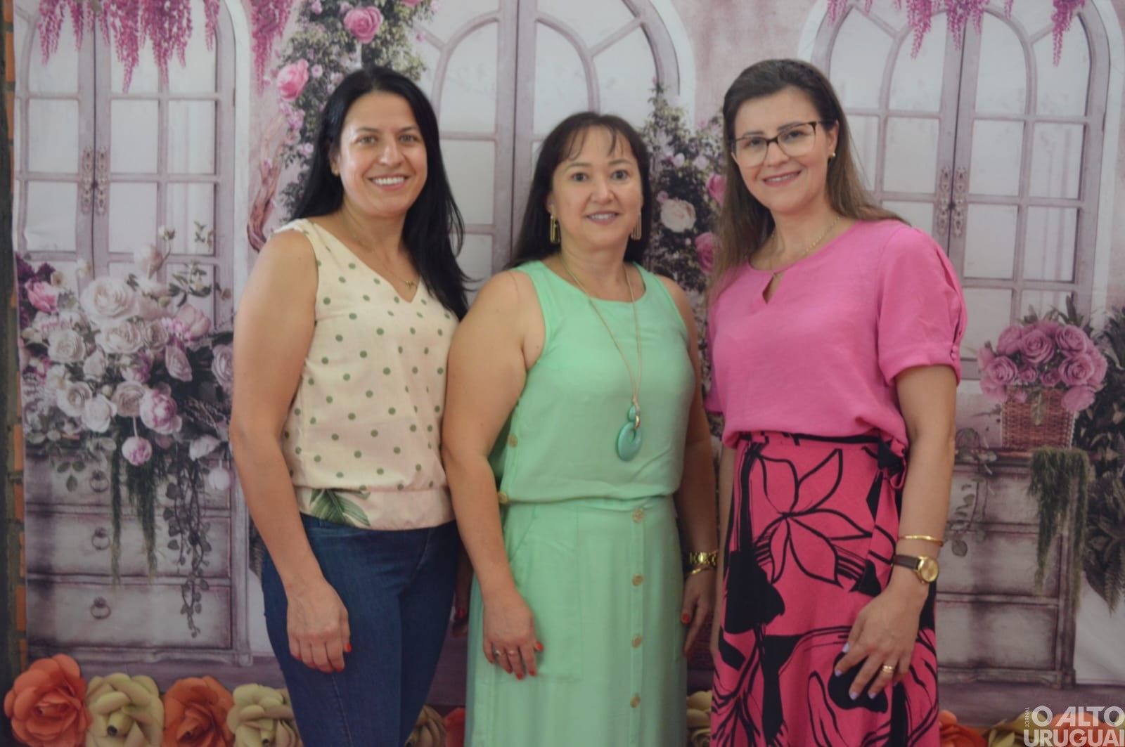 Mulheres da região participam de encontro em Pinheirinho do Vale