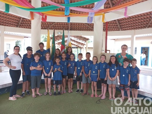 Escola Evaldo Roberto Nickhorn de Rodeio Bonito realiza projeto