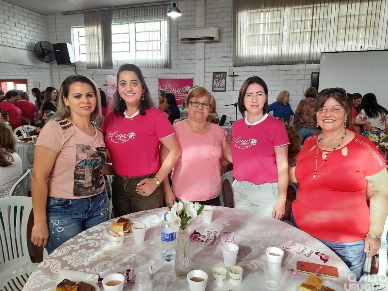 Chá da Liga reúne mulheres em Rodeio Bonito