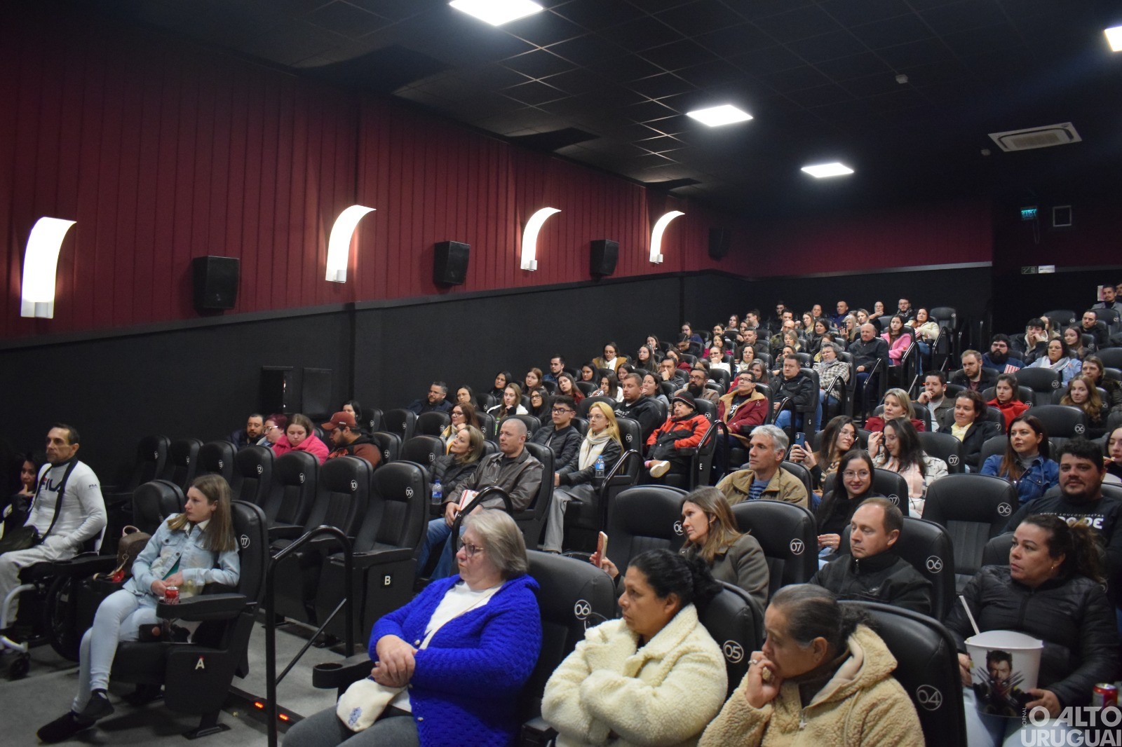 Estreia do curta-metragem “Medo de amar” lota cinema de FW