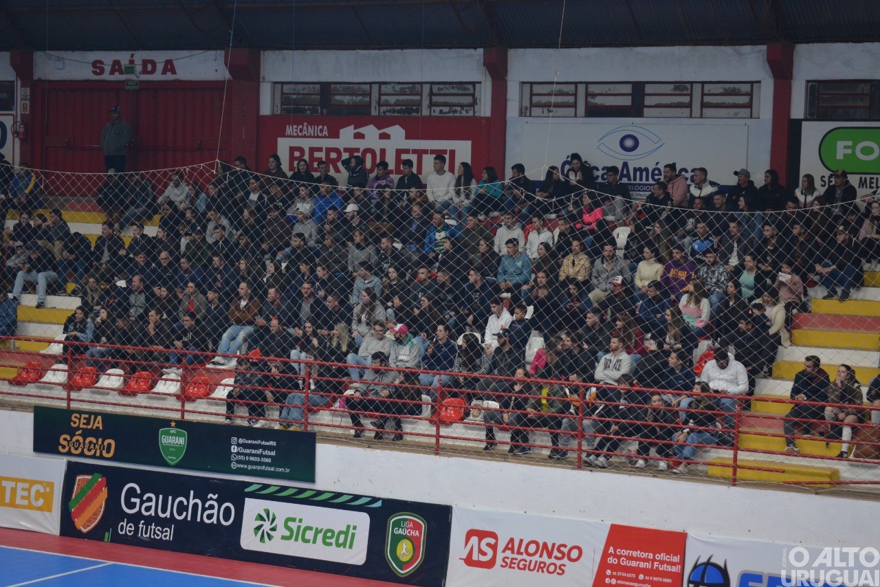 Castelinho é campeão do Municipal de Futsal de FW