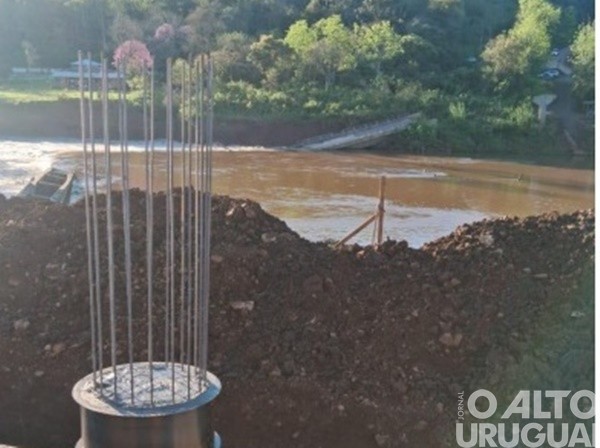 Avança obra da ponte entre Rodeio Bonito e Saltinho