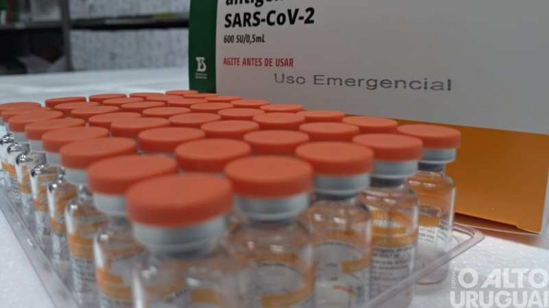 Lotes de CoronaVac serão recolhidos após determinação da Anvisa