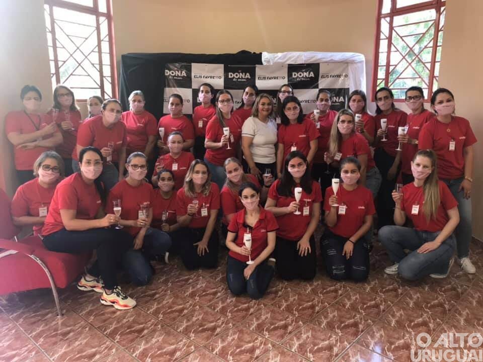 Grupo Creluz promove encontro entre mulheres