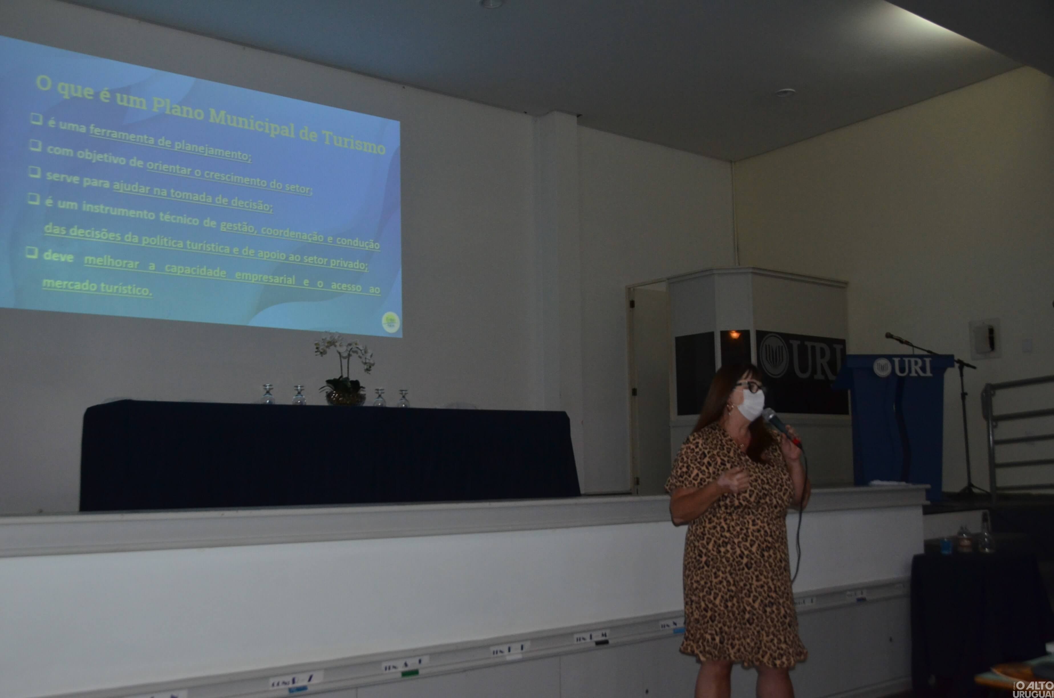 Plano Municipal de Turismo de FW é entregue