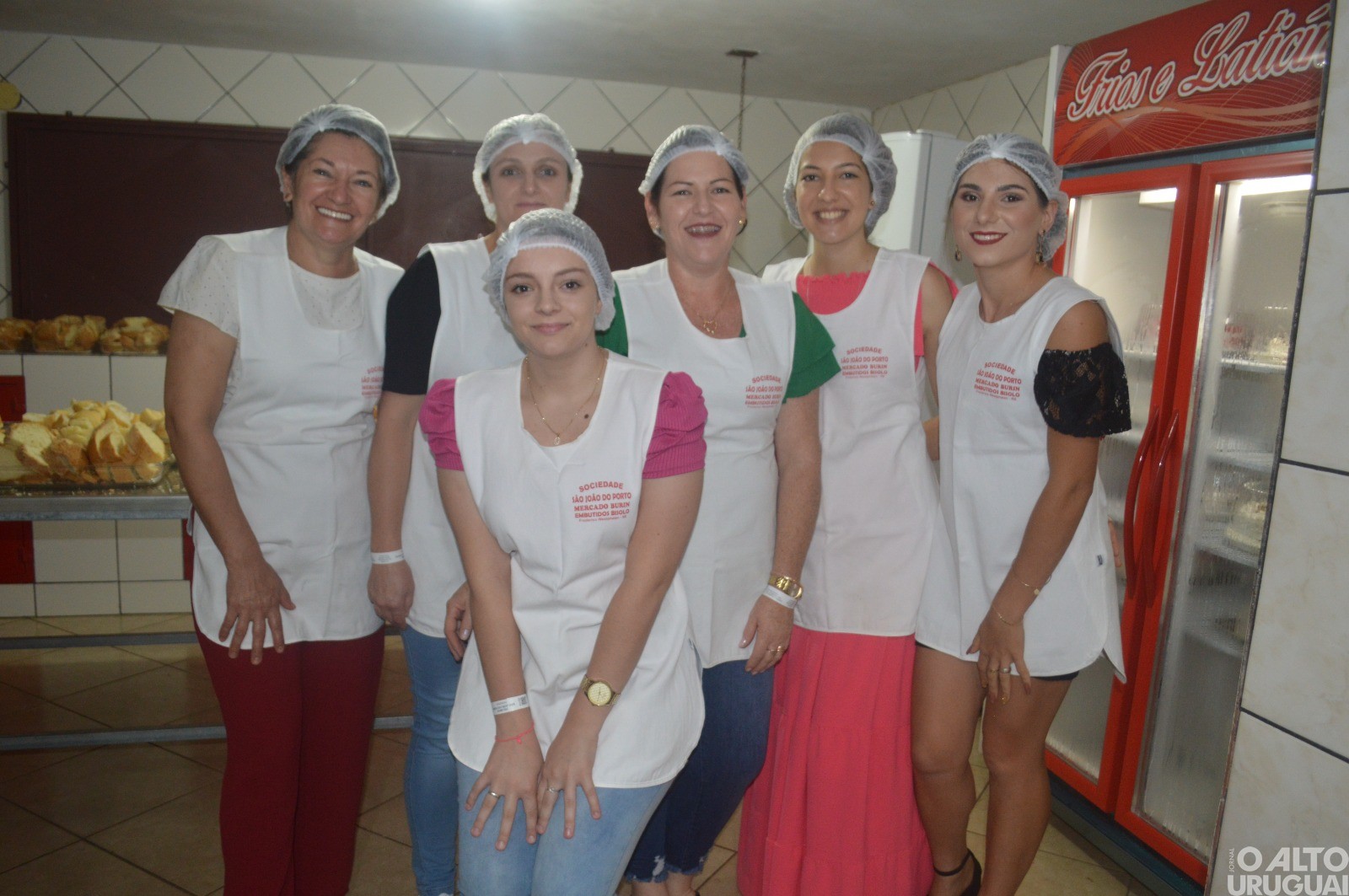 Centenas de pessoas participam das comemorações dos 100 anos de São João do Porto