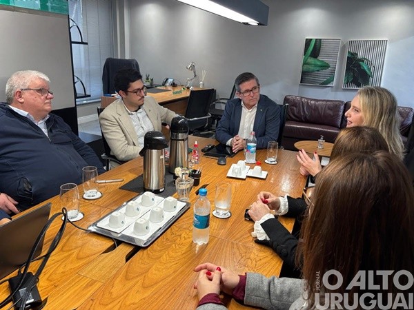 ADI Multimídia e Simers debatem papel da comunicação e vínculo com as comunidades