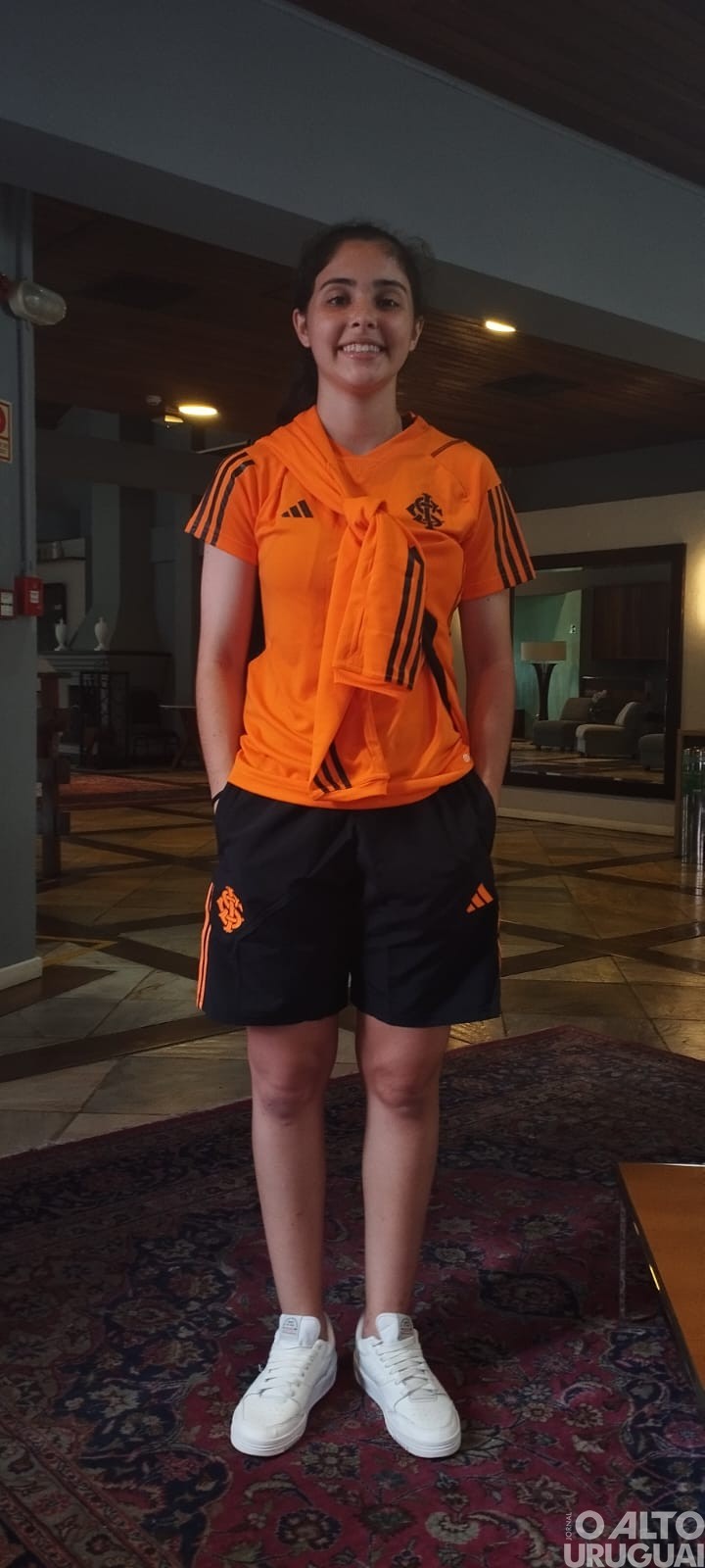 Jovem de Ametista do Sul assina contrato com o Internacional