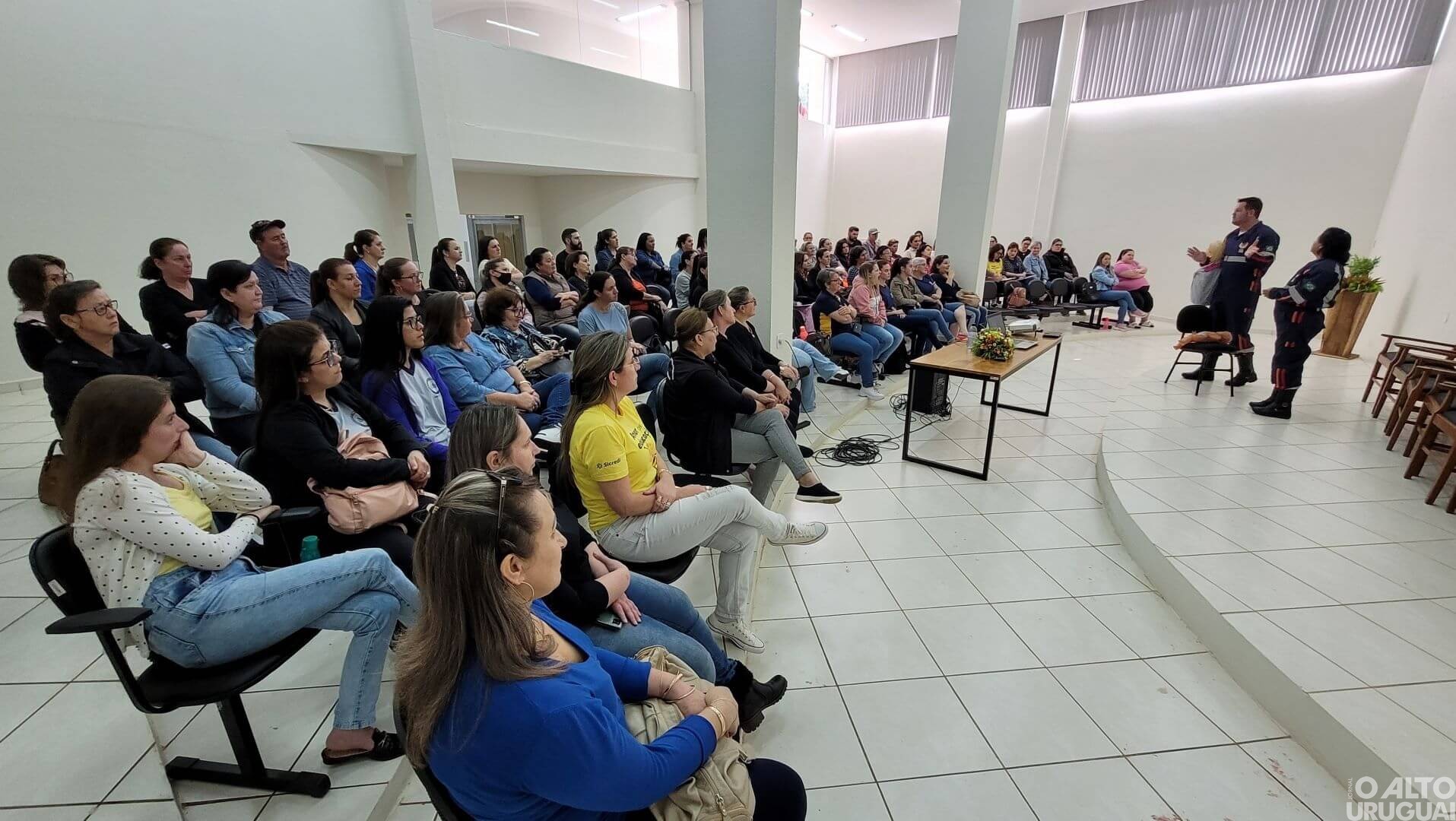 Serviço de Atendimento Móvel de Urgência ministra aulas em Seberi