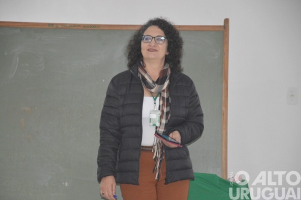 Mais de 150 jovens da região participam de fórum no STR-FW