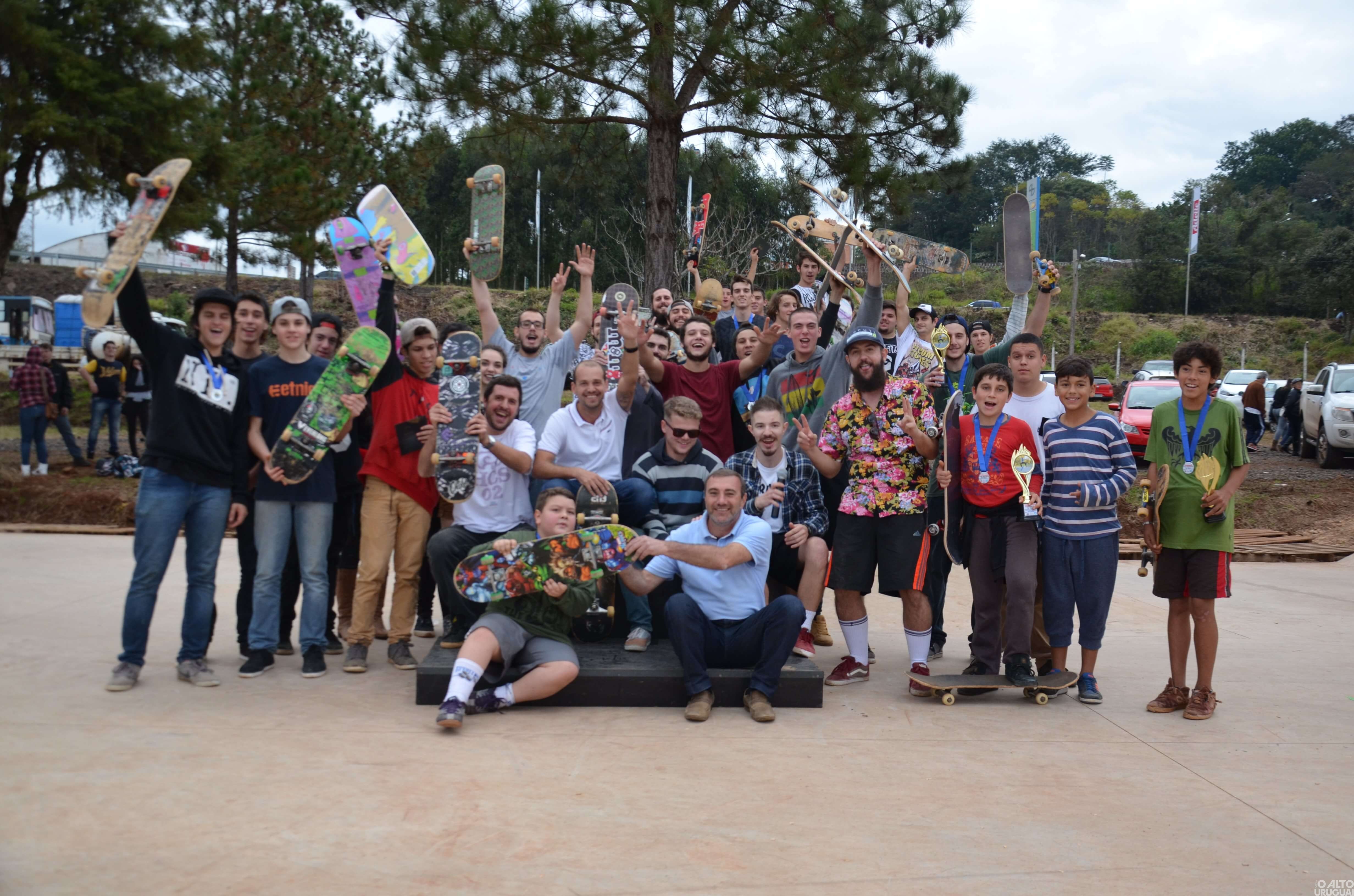 O surf de calçada: uma extensão da praia no asfalto