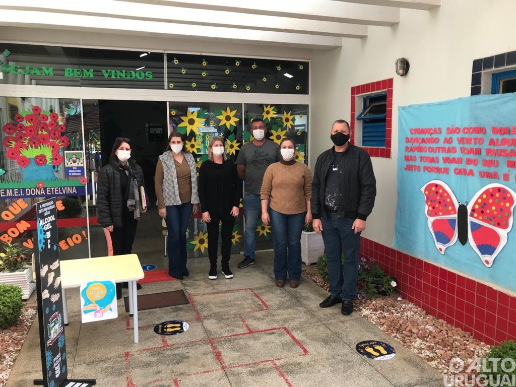 Rede municipal de Vista Alegre retoma atividades presenciais