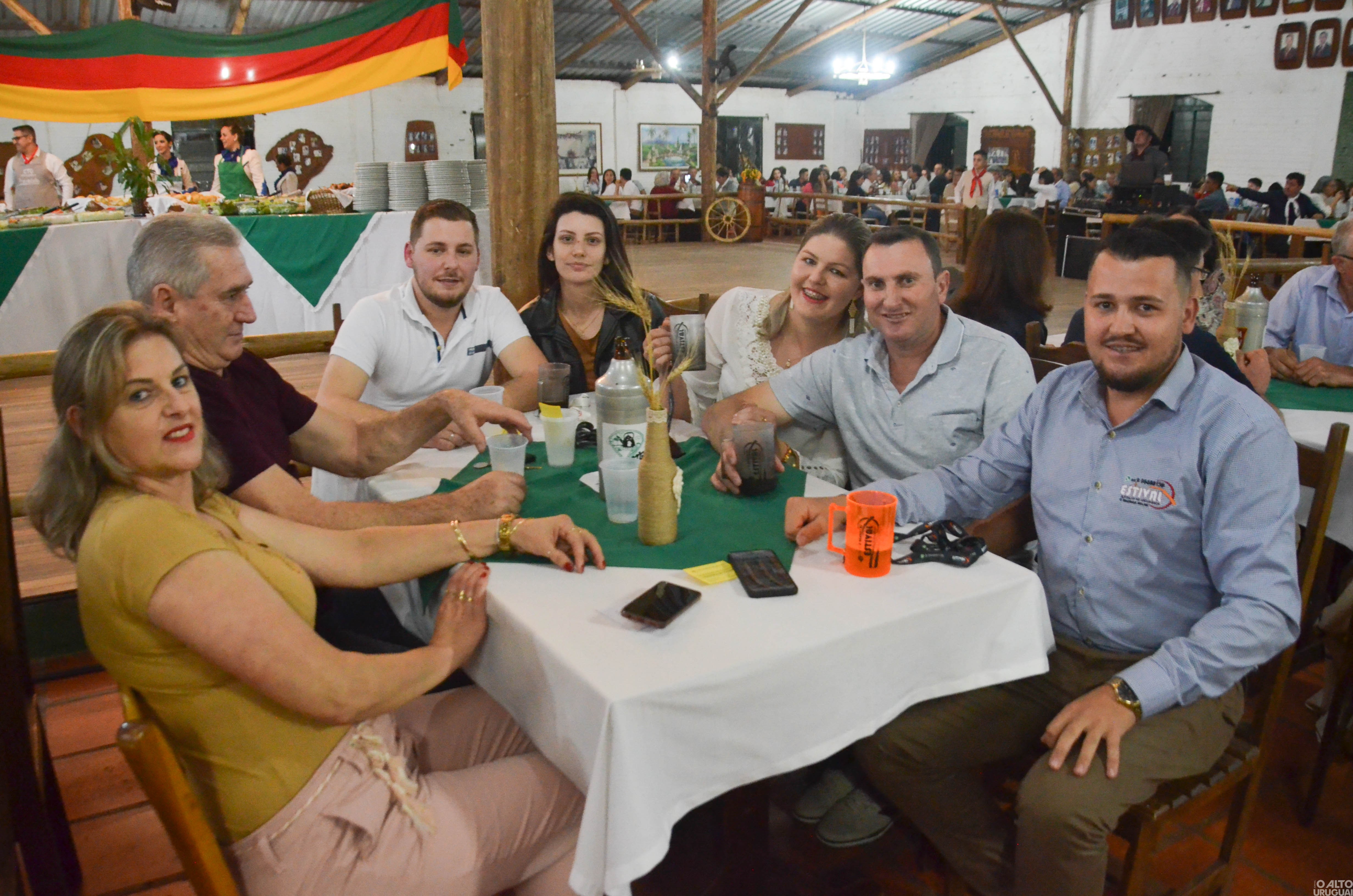 CTG Rodeio da Querência comemora 49 anos com jantar-fandango