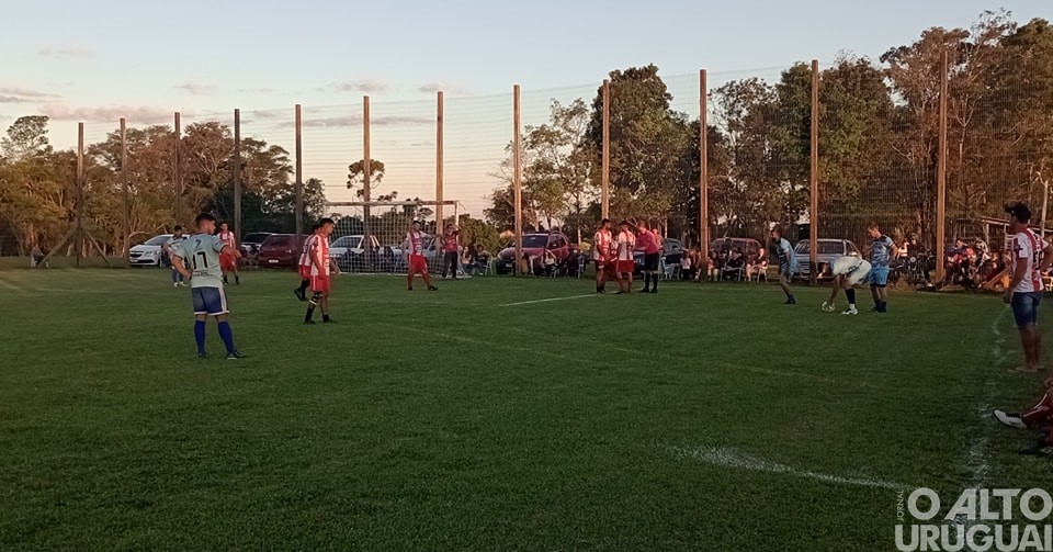 Iniciado Campeonato Municipal de Futebol Society de Caiçara