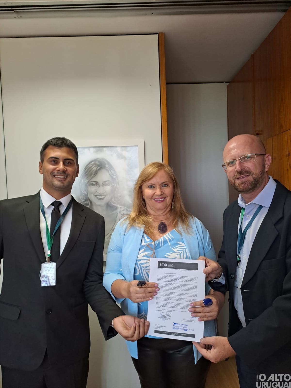 Secretária da Administração de FW viaja a Brasília em busca de recursos