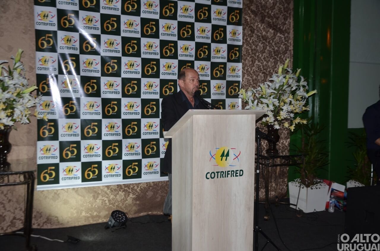 Cotrifred celebra nova unidade de recebimento de grãos em Iraí