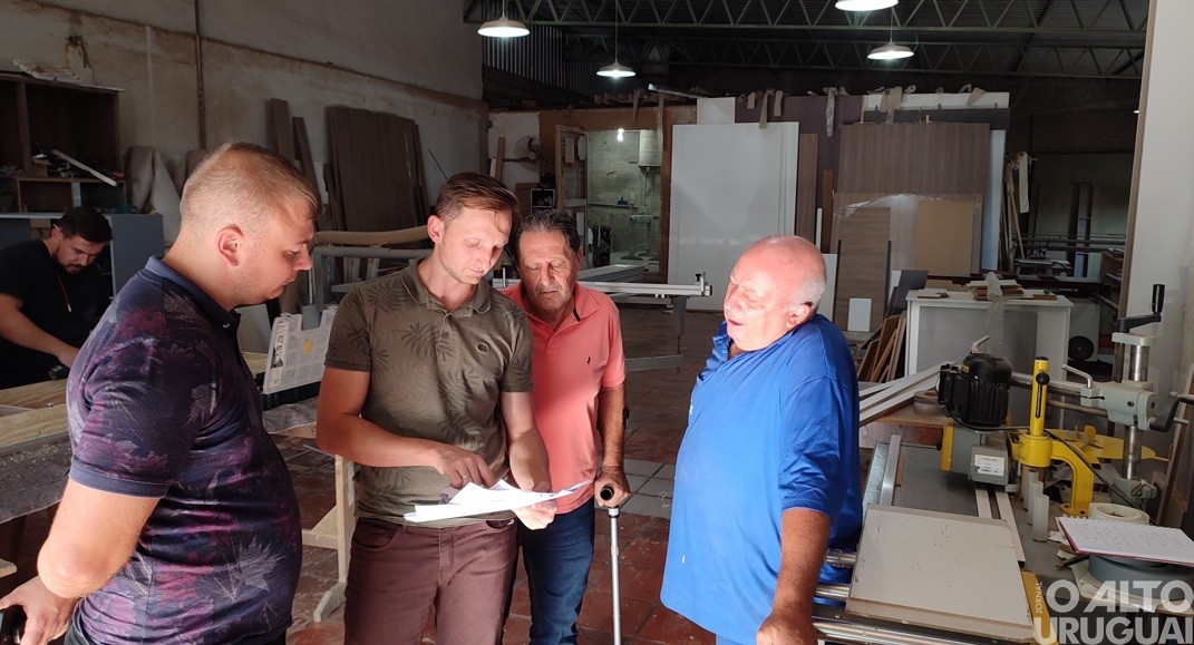 Legislativo retoma projeto Diálogos com visita a empresas de FW