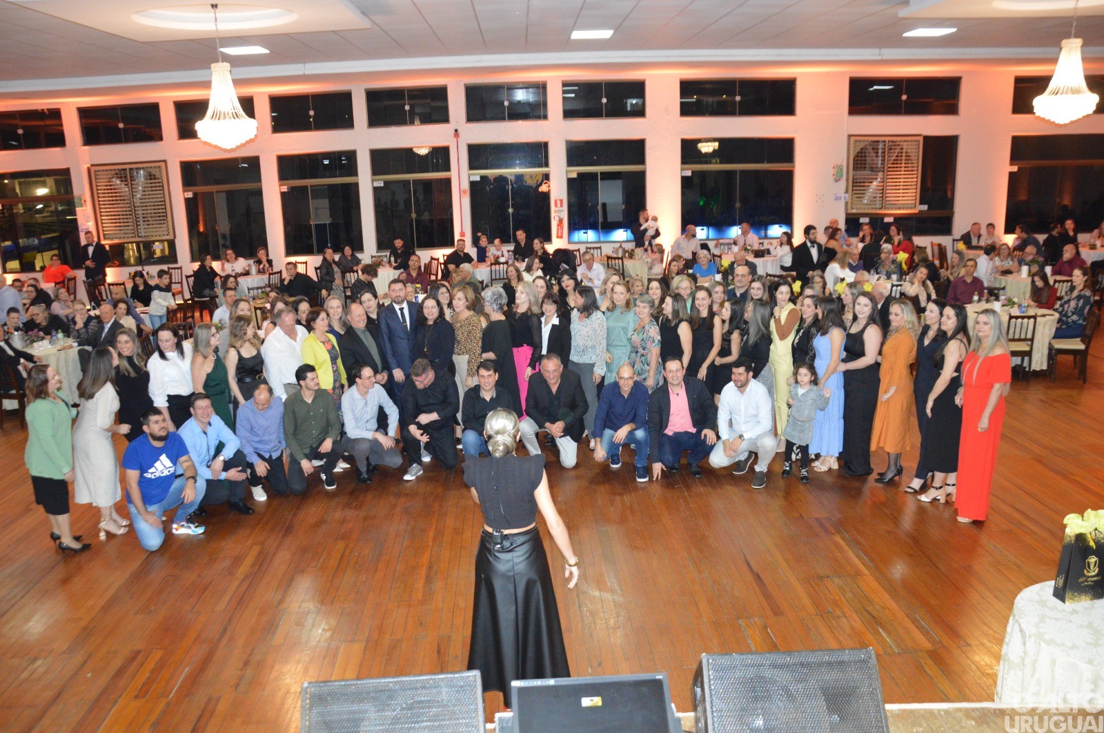 Jantar-dançante celebra os 60 anos da Escola Técnica José Cañellas em FW