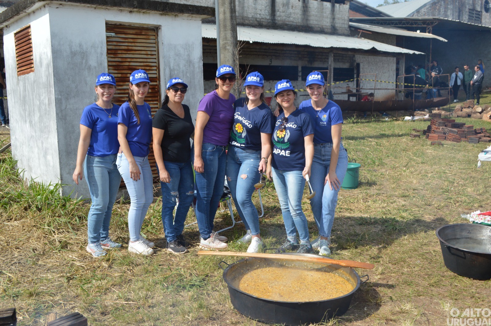 Almoço popular e corte do bolo marcam os 57 anos de Palmitinho