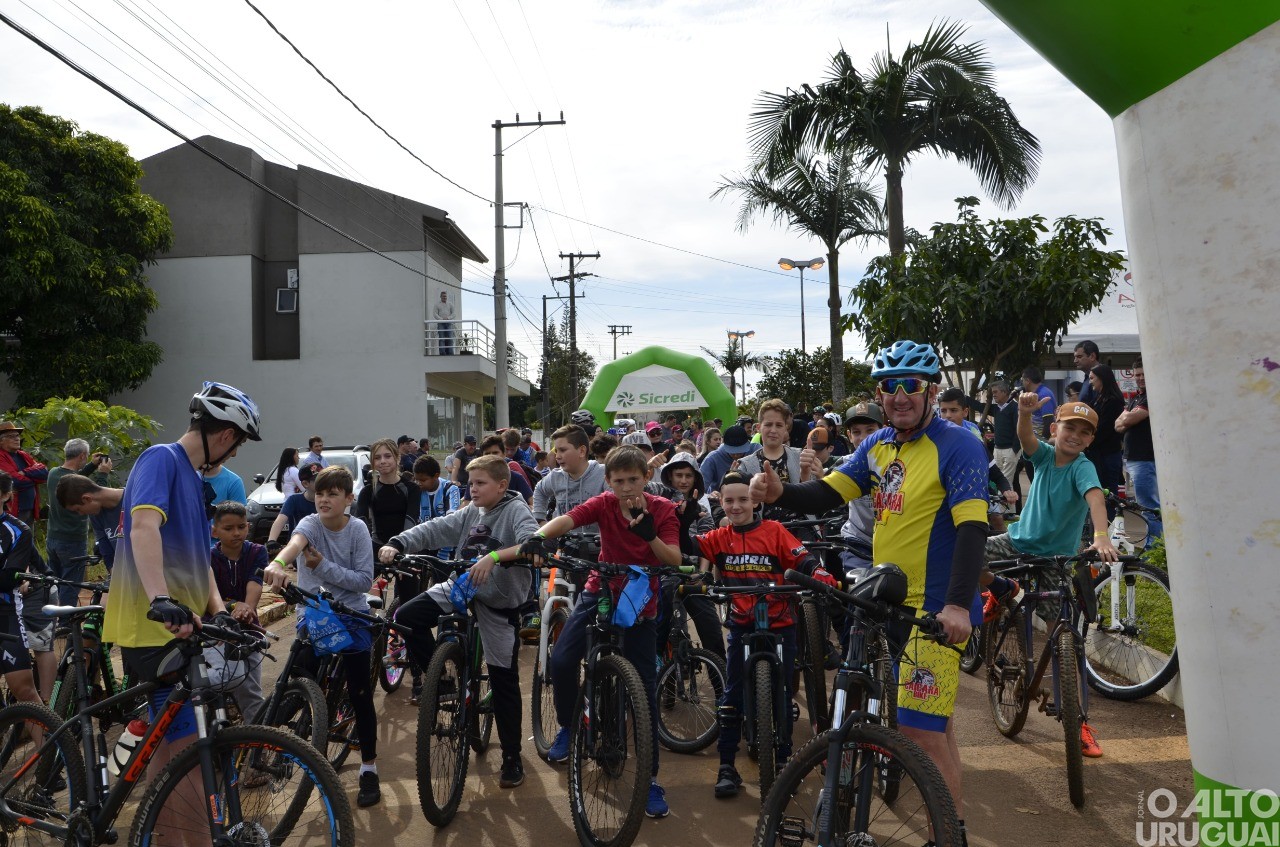 Comunidade de Caiçara celebra aniversário do município em eventos do fim de semana