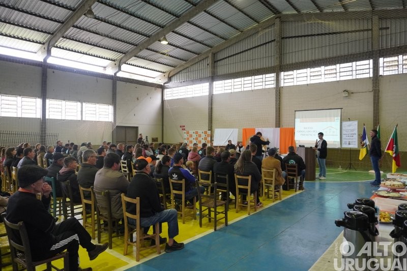 URI/FW inaugura identidade visual do Centro de Formação Por Alternância em Alpestre