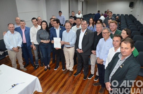 Amng realiza reunião de prefeitos durante Festiplan em Planalto