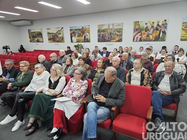 Etnias são homenageadas na Câmara de Vereadores