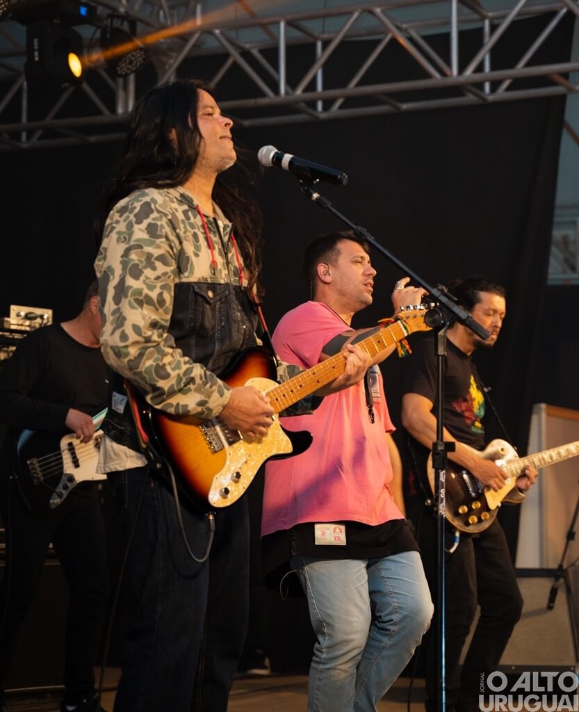 Mais de cinco mil pessoas participam da Feira do Livro de Palmeira das Missões