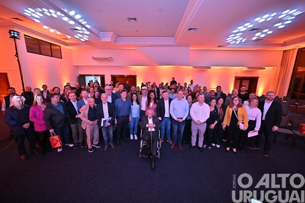 Associação de Prefeitos e Vices do MDB promove encontro em POA