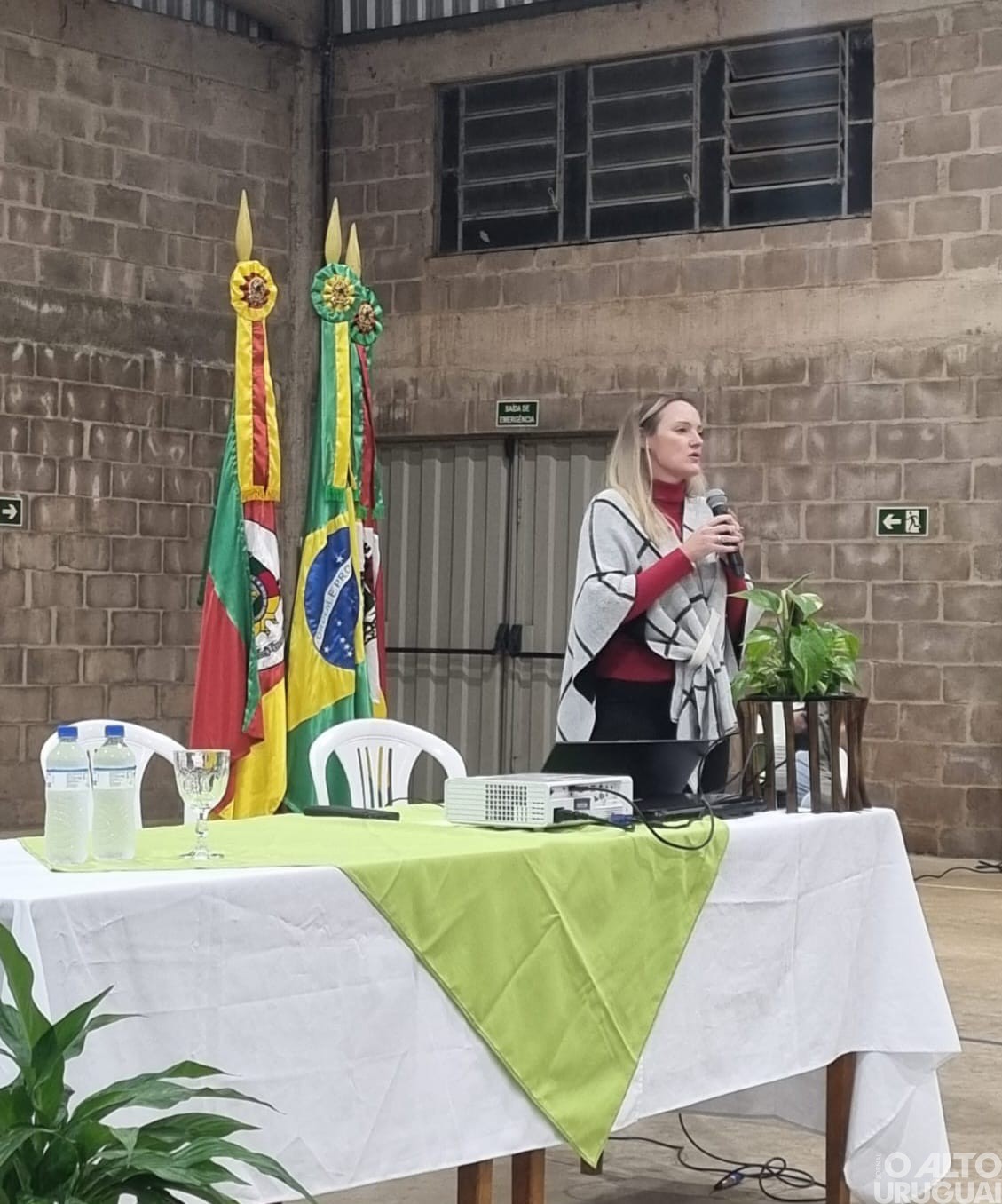 Palestra sobre desafios da educação dos filhos na era digital é realizada em Vista Alegre