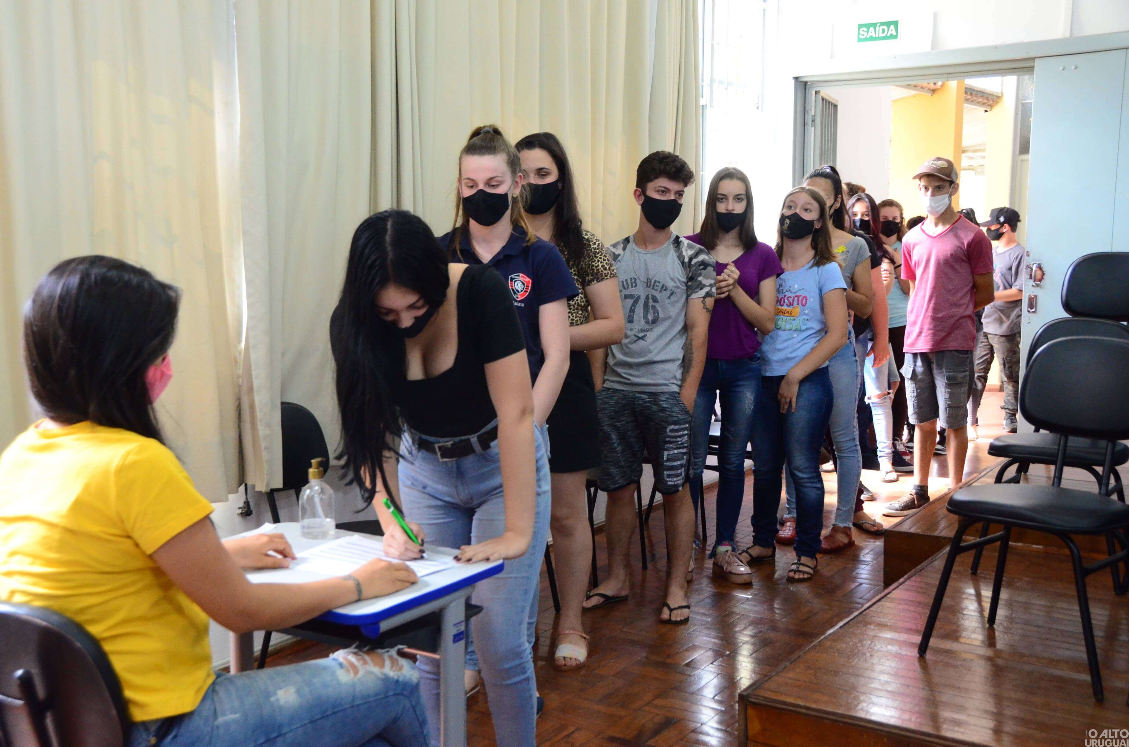 Eleições de diretores prosseguem nesta quarta-feira