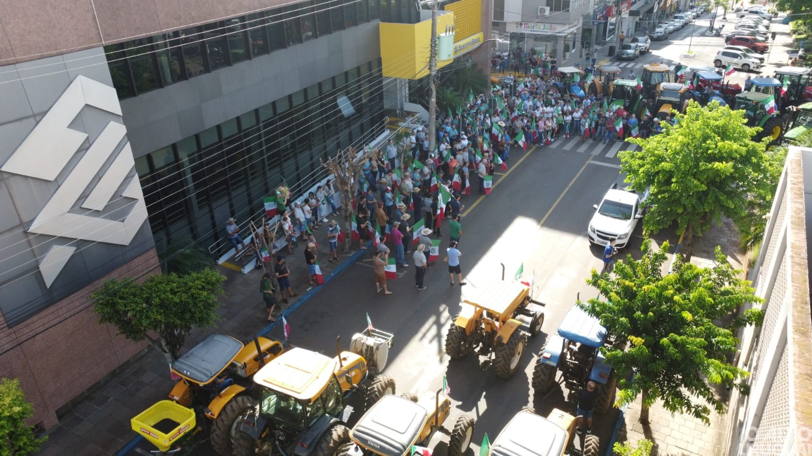Agricultores se reúnem para protesto em Frederico Westphalen