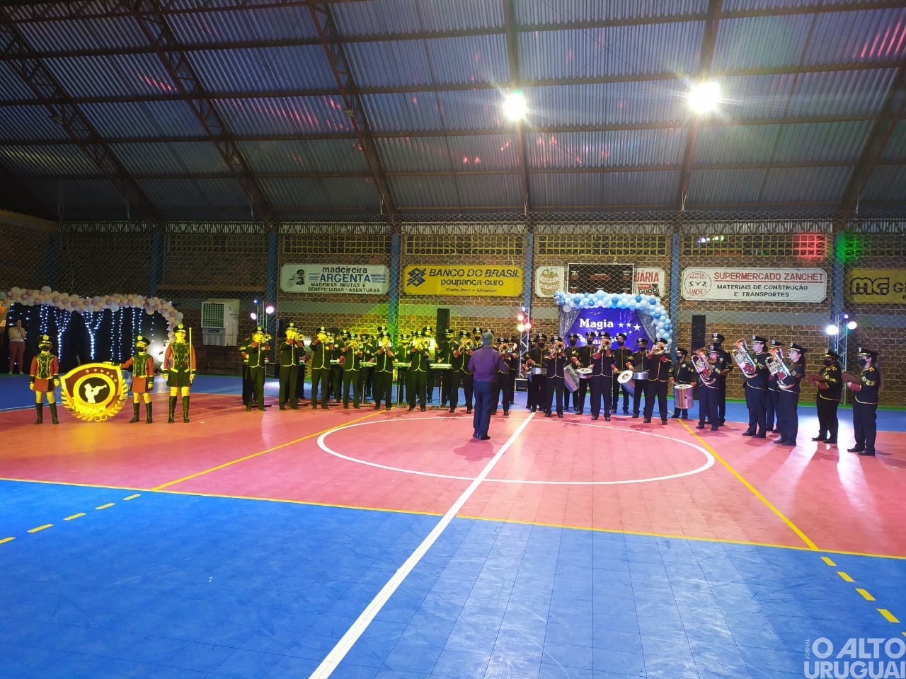 Atrações natalinas encantam comunidade de Taquaruçu do Sul