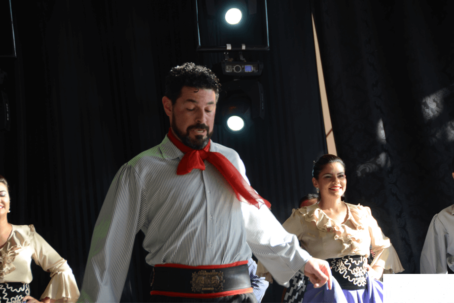 Grupo Os Gaudérios anima Expofred Cultural