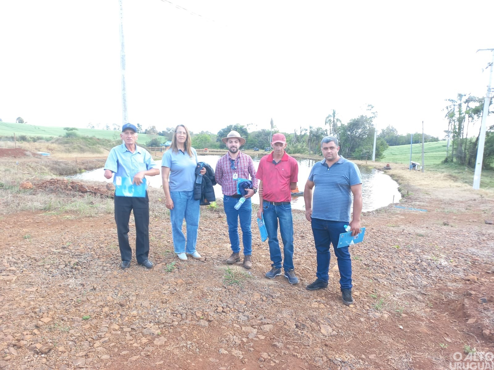 Representantes do município de Cristal do Sul participam de dia de campo