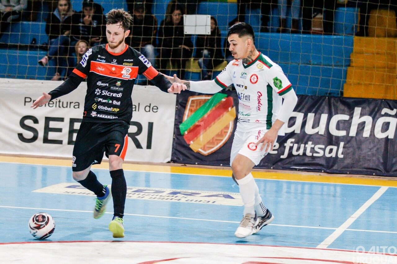 Afucs empata com AGE na estreia