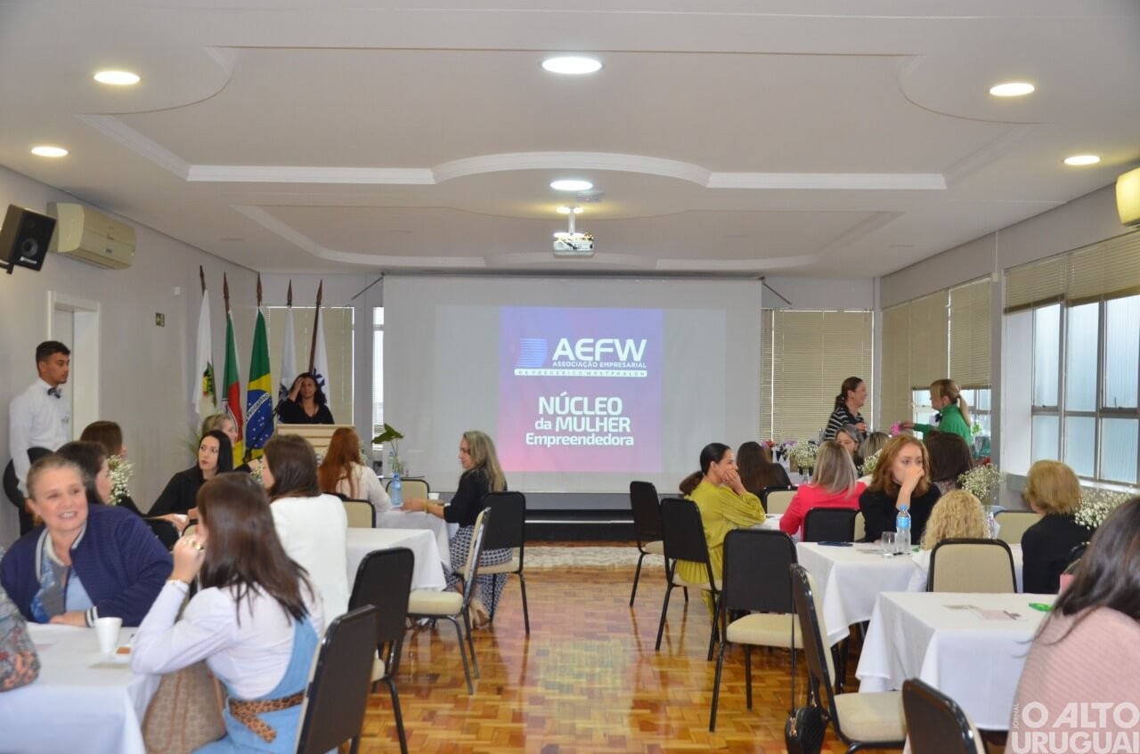 Palestra marca um ano do Núcleo da Mulher Empreendedora em FW